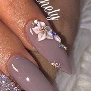 Diamonds for nails art work